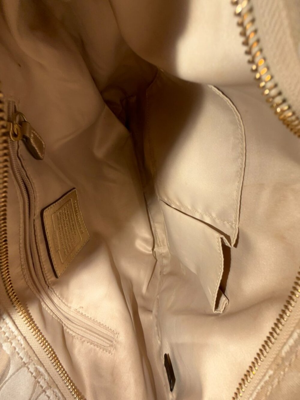 Coach Tea Rose Signature Jacquard Shoulder Bag - Picture 11 of 15